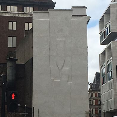 Mapei provides a unique ‘prosecco glass’ finish in Central London with render system Mape-Antique Strutturale NHL