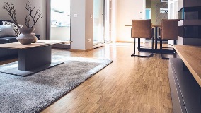 Pisos de madera: una opción versátil para pavimentos interiores
