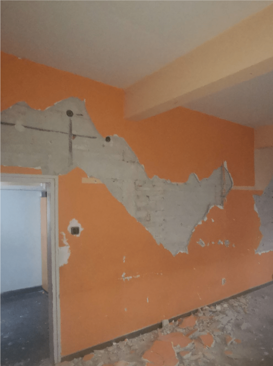 Oštećenja na zidovima nastala uslijed potresa