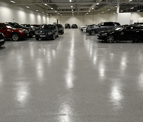 Riddermarks bil i Örebro hade behov av att renovera sitt 2500 kvm golv.