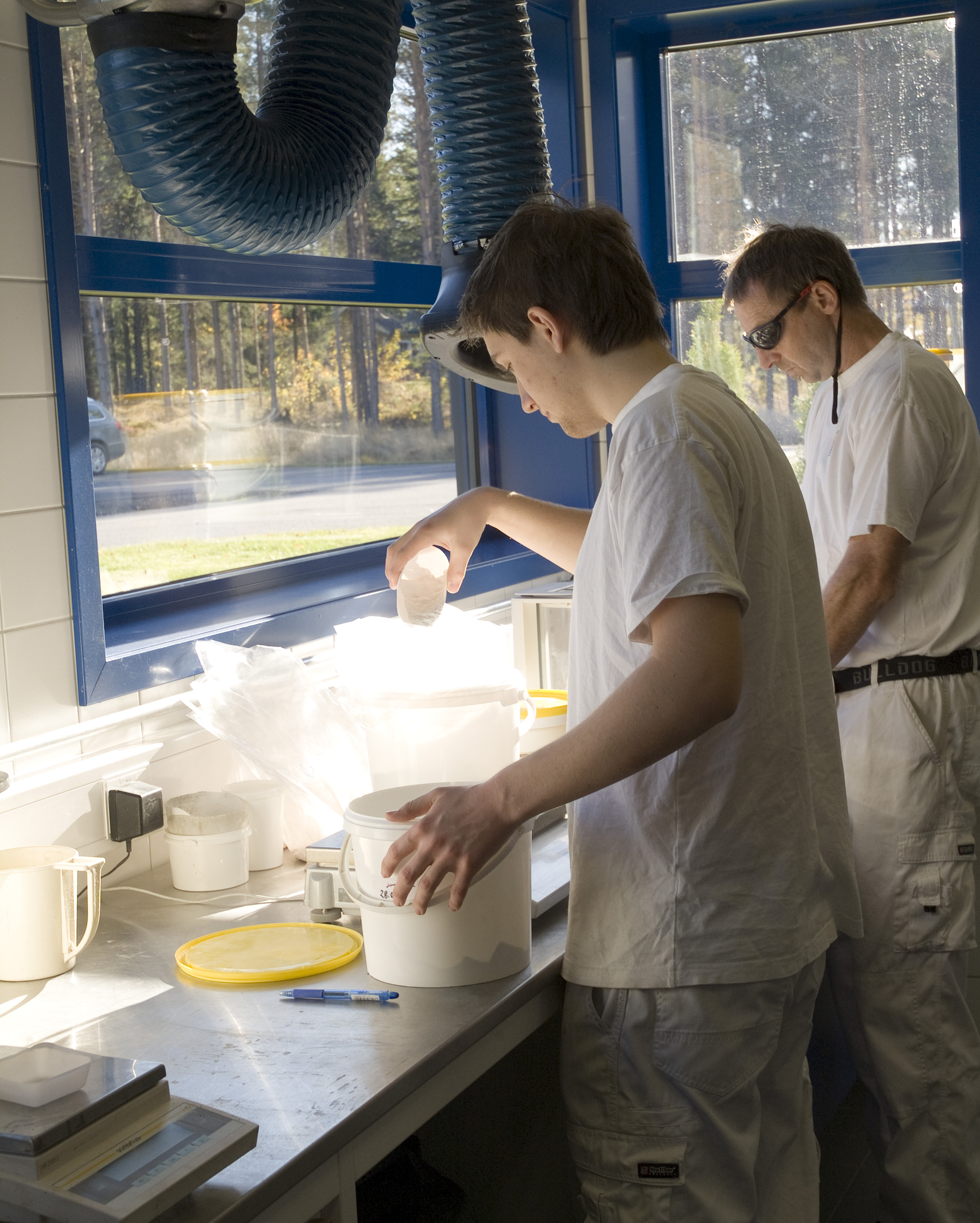 Examensarbete vid Lunds tekniska högskola om Mapei Re-con Zero torrtvätt