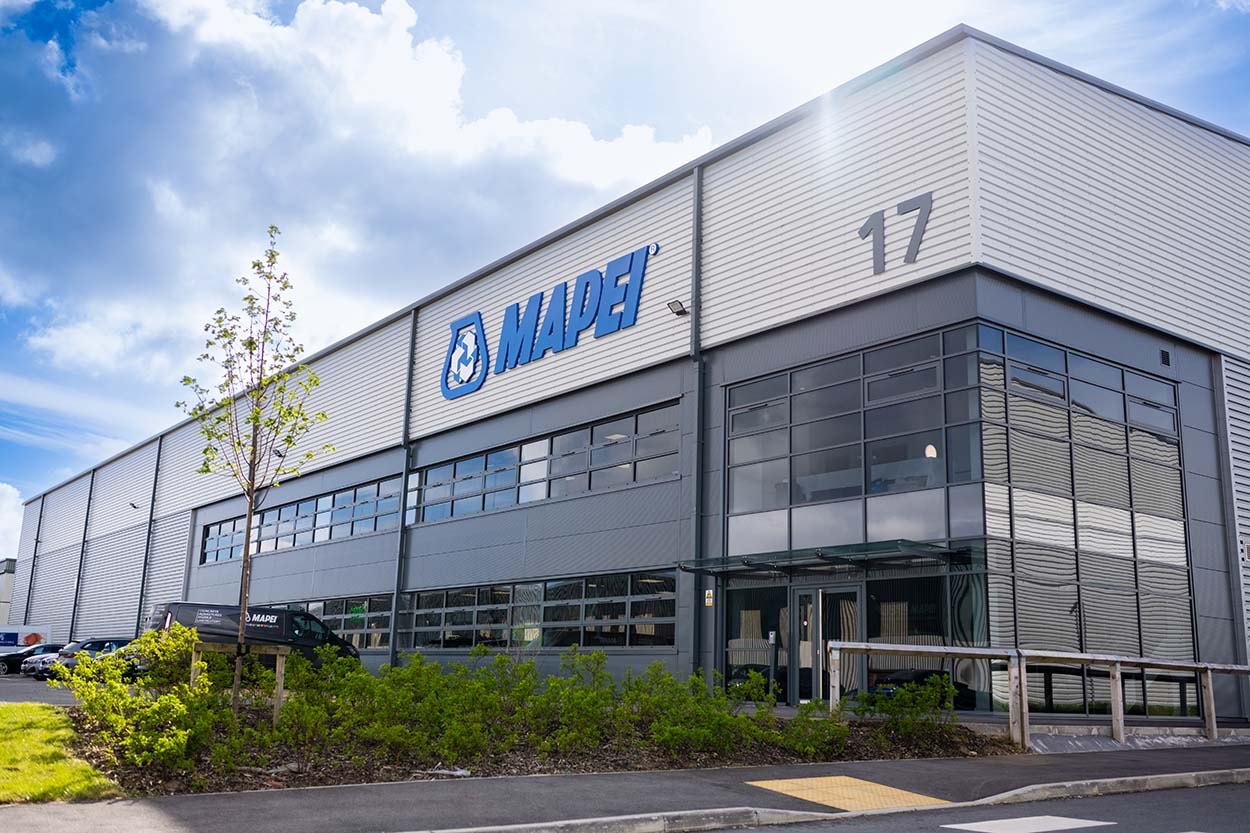 Mapei Inaugura nova fábrica no Reino Unido