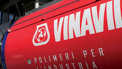 Vinavil: un marchio storico della chimica italiana
