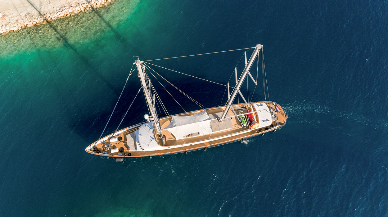 Yacht Dalmatino-Corona-Casanova_Croatia_Mapei products_Marine