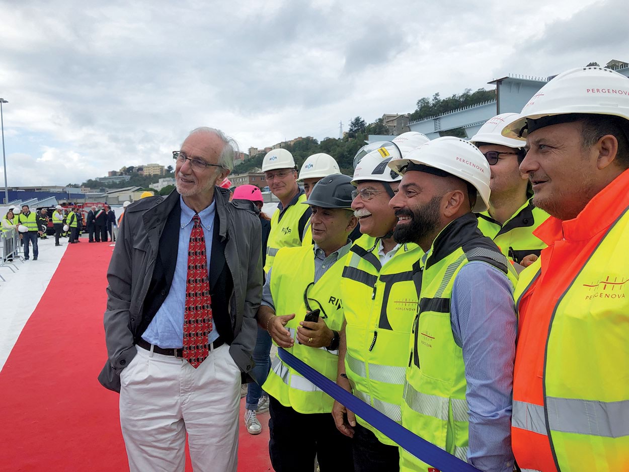 Renzo Piano visiting the sites of the Genoa-San Giorgio bridge