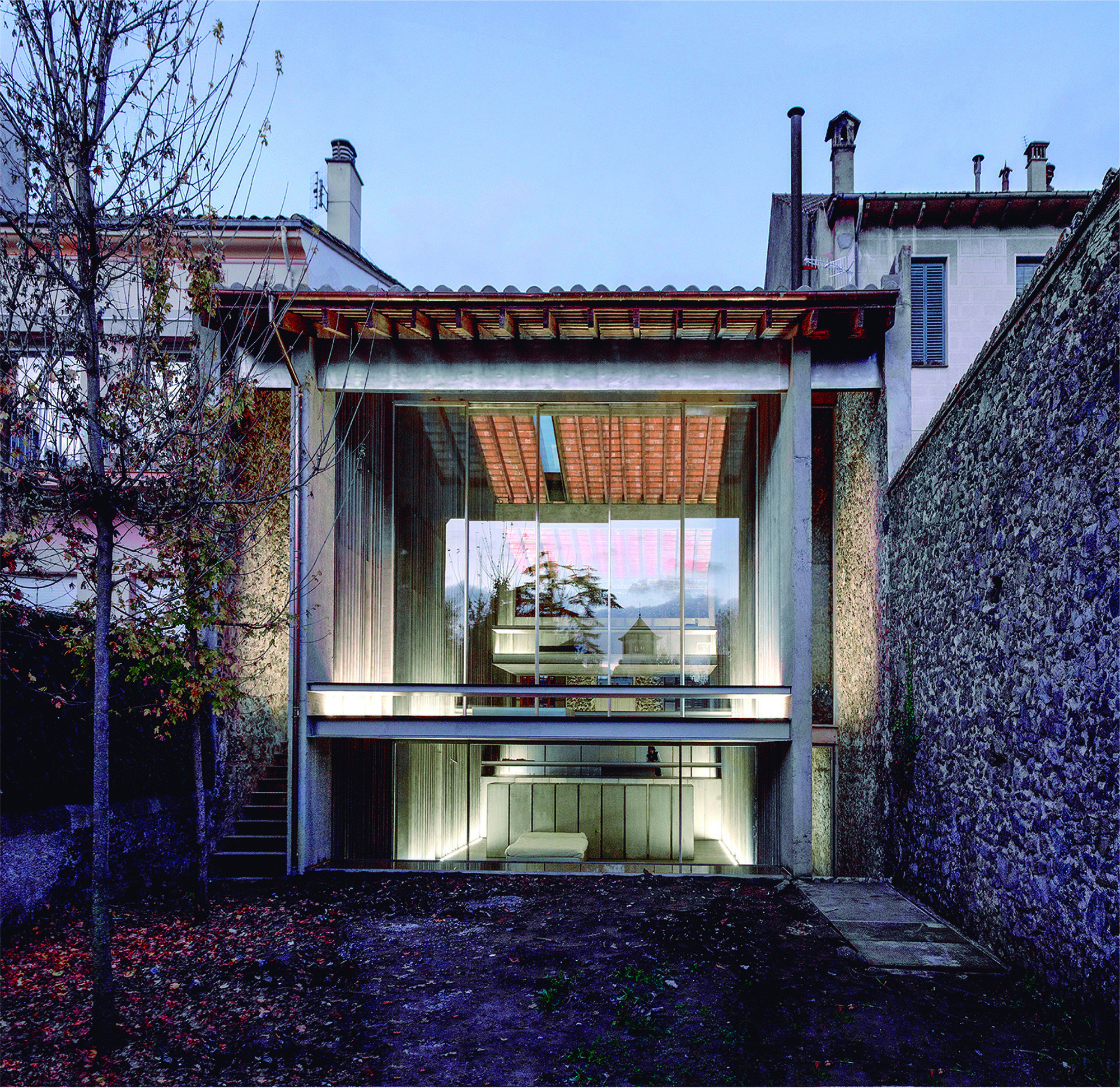 Row House 2012 Olot, Girona, Spagna_Pritzker Prize_Realtà Mapei Magazine article about Nobel Prize of Architecture