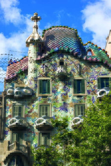 Casa Batlló - Gaudì-Structural strengthening work and restoration with Mapei systems_shutterstock_351806963